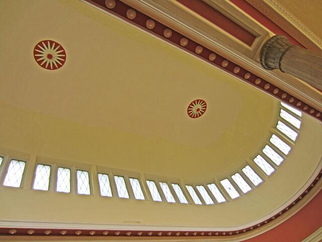 14.07.2013 
Františkovy Lázně - Franzensbad - Tschechische Republik.                                                                       Trinkhalle der Glauberquellen (1930)
Kirchquelle, Glauber III und Glauber IV.