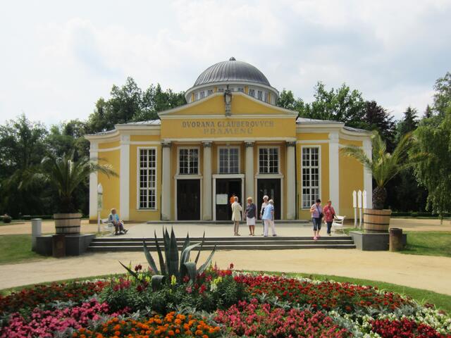 14.07.2013 
Františkovy Lázně - Franzensbad - Tschechische Republik.                                                                       Trinkhalle der Glauberquellen (1930)
Kirchquelle, Glauber III und Glauber IV.