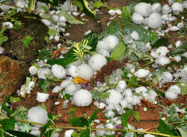 Eiskugeln in Tennisballgröße