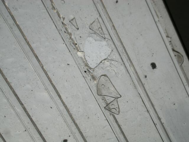 Es klang, wie in einem Panzer unter MG. Beschuß.