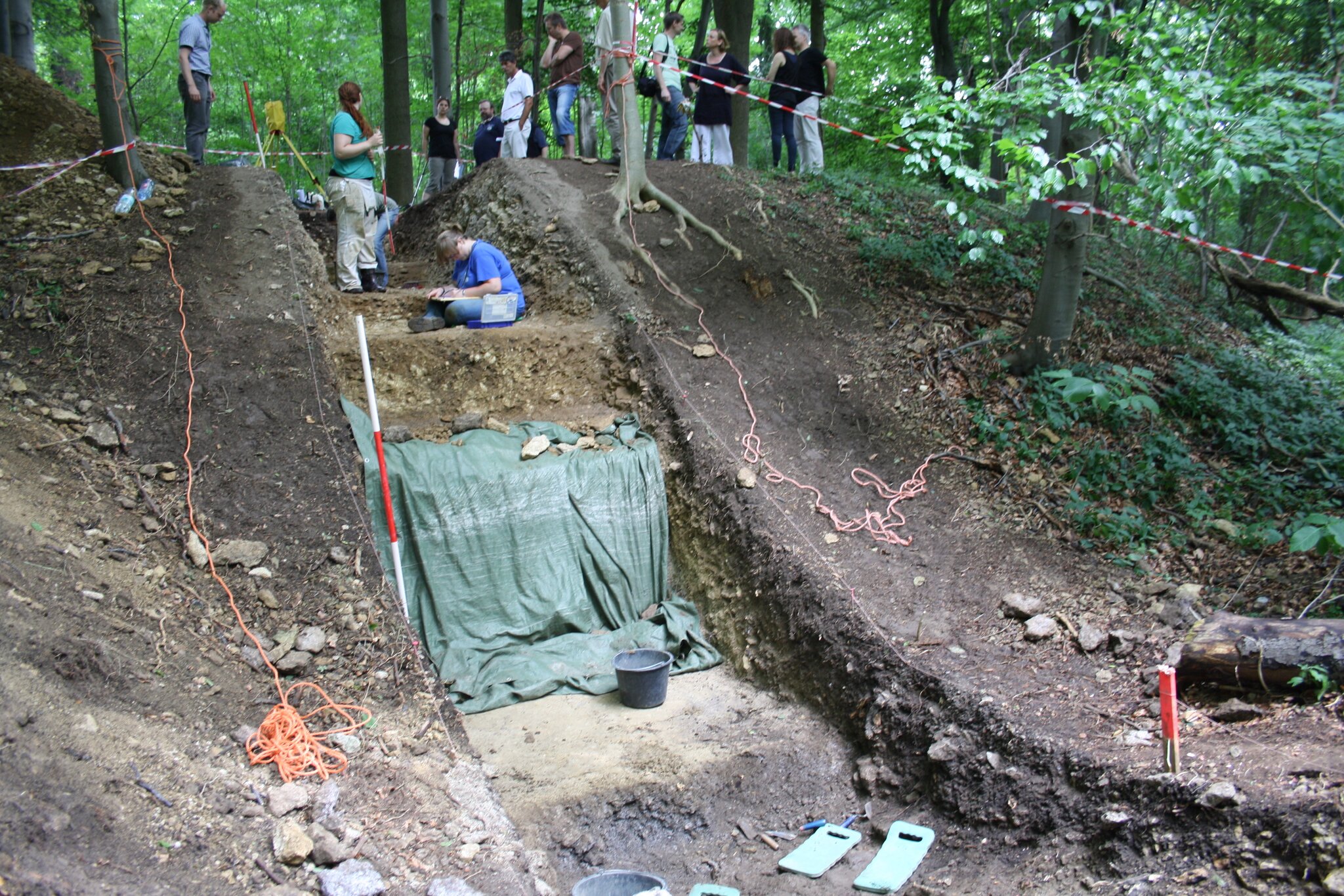 Die Wallanlage auf dem Gehrdener Burgberg gibt ihr Geheimnis noch nicht