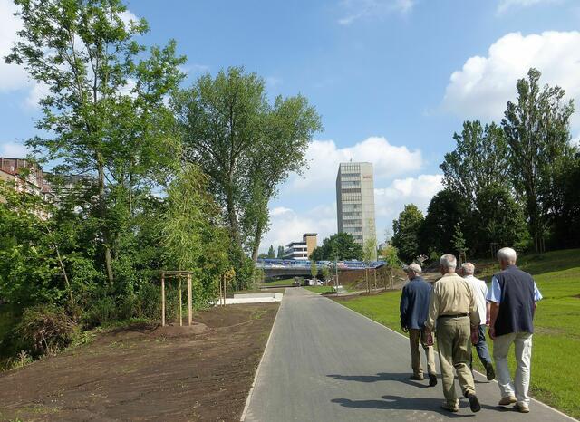 Richtung Schwarzer Bär und Ihme Zentrum