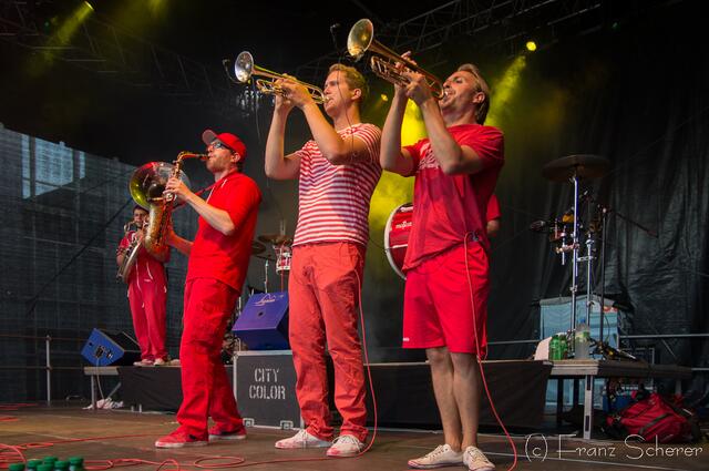 Kulturina 2013 Gersthofen - Streiflichter vom Festausklang am Sonntagabend. Moop Mama - die musikalische Sensation aus München