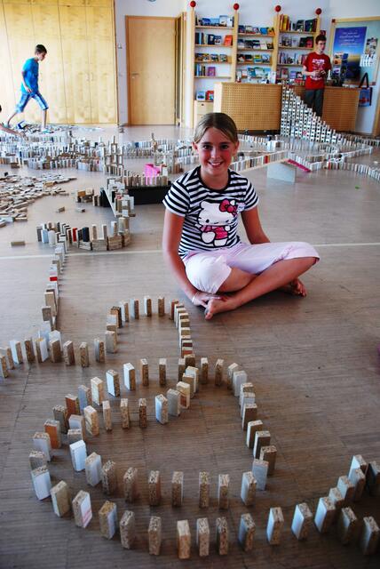 Alexandra (9) sto vor ihren Formationen