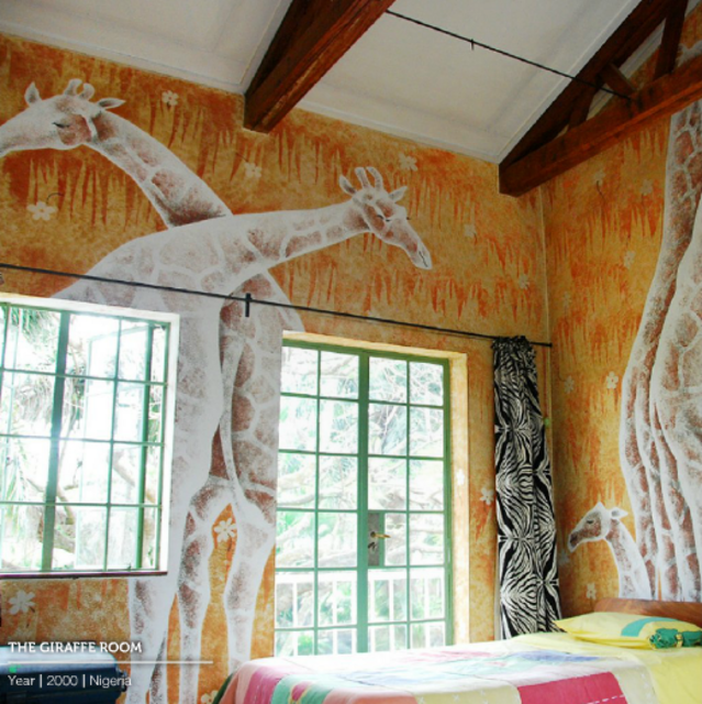 GIRAFFE_ROOM_2000