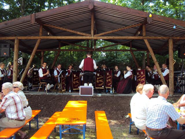 .. Früschpoppen-Kapelle der "Musikverein Wasserburg"