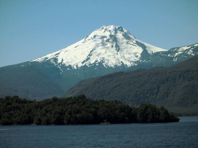 EIN LETZTER BLICK AUF PATAGONIES SCHÖNHEIT (VULKAN CALBUCO)