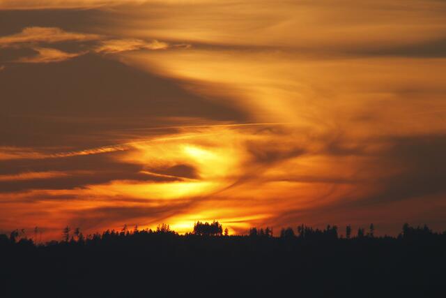 Der Himmel brennt