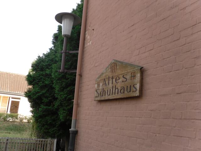 Altes Schulhaus...heute Wohnhaus