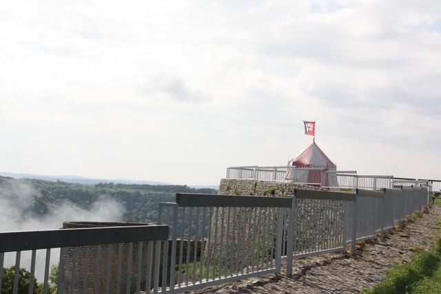 Burg- Ruine Hohen Neuffen, Blick auf den Alb Trauf