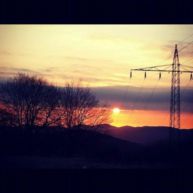 Sonnenaufgang schwarzer Stein