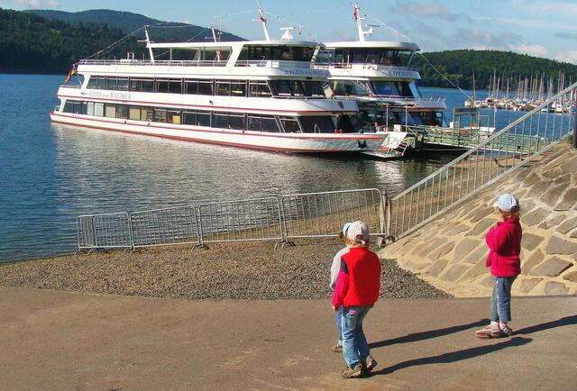 "Stern von Waldeck" und "Edersee Star"