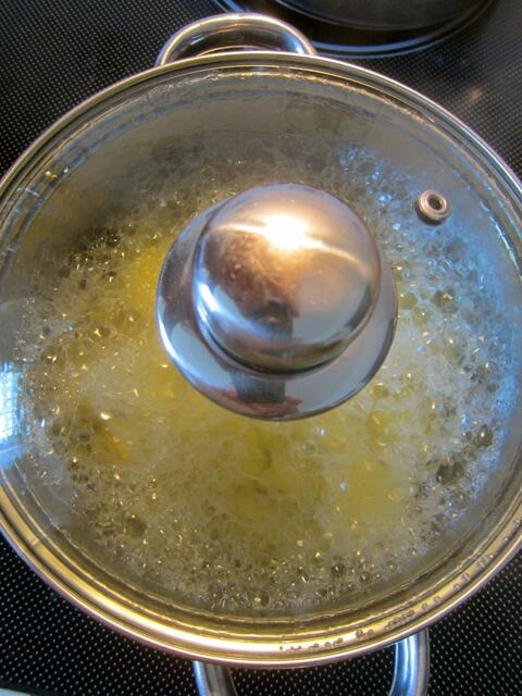 Gewöhnliche Salzkartoffeln kochen