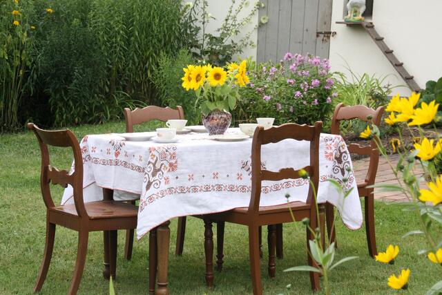 Schön geschmückte Gärten