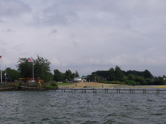 . . . der Strand von Lembruch am Dümmer See . . .