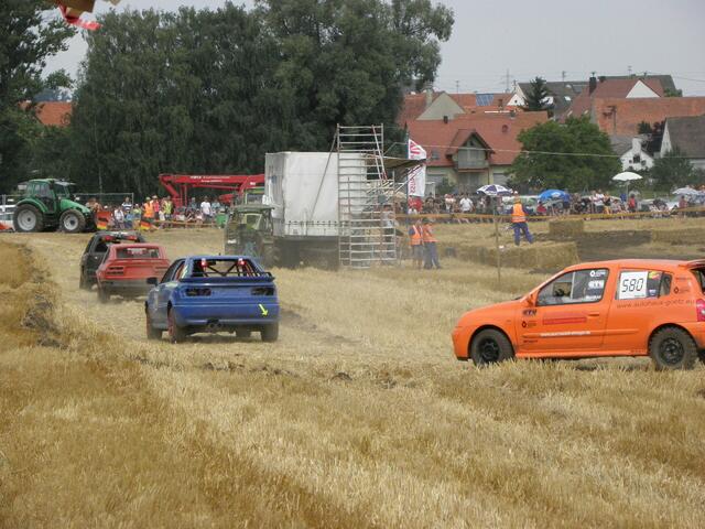 Rundenende, Einfahrt zum Fahrerlager.