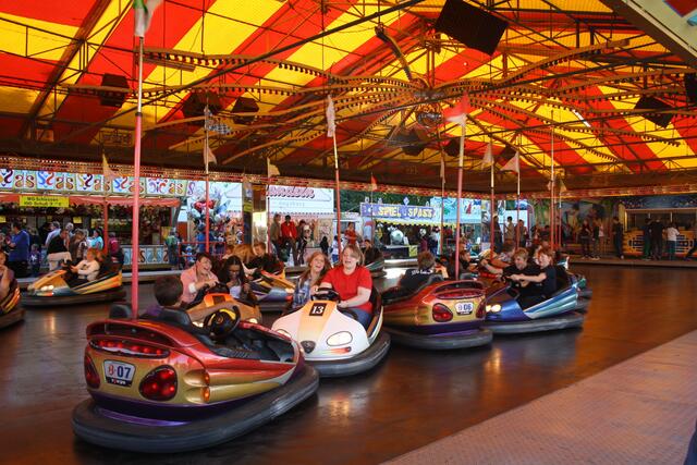 Autoscooter auf dem Neusässer Volksfest 2012.