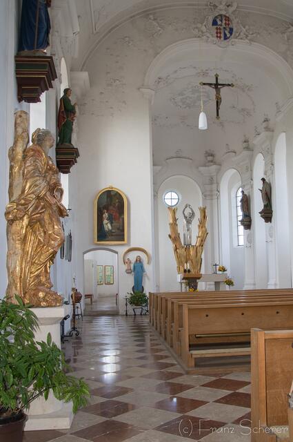 3. Laurentiusfest der Spezialitätenwirte aus dem Wittelsbacher Land - Blick in die Wallfahrtskirche St. Afra im Felde