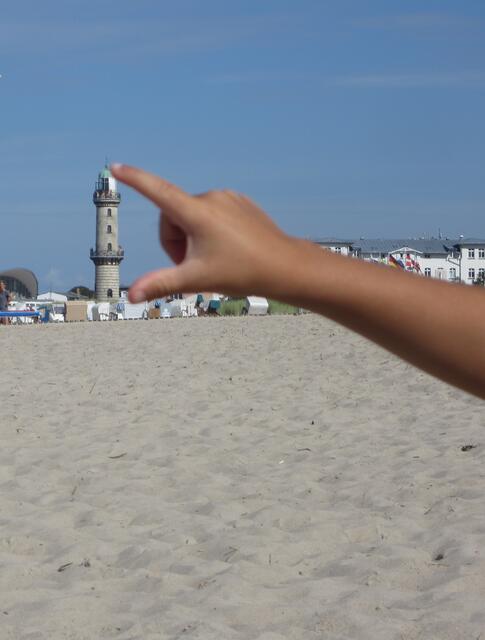 Leuchtturm Warnemünde, Vincent hält ihn in der Hand