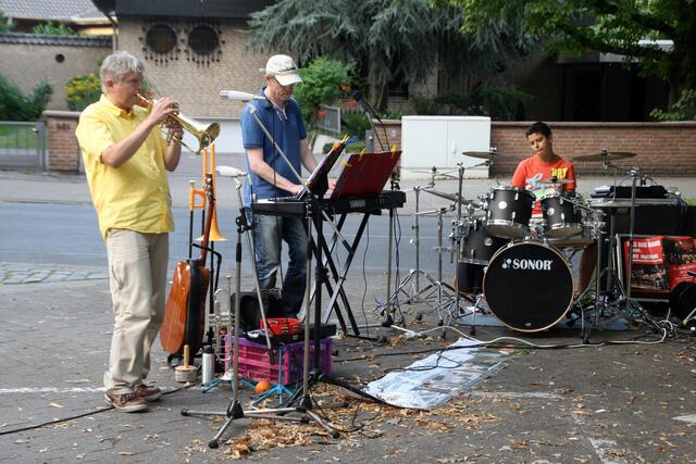 Und die Musik hat's drauf.