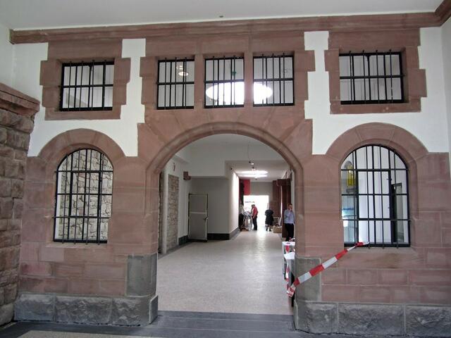 Durchgang im Bahnhof (21.8.2013)