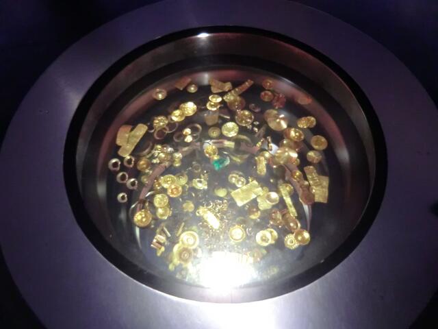Teile der im See gefundenen Goldscheiben