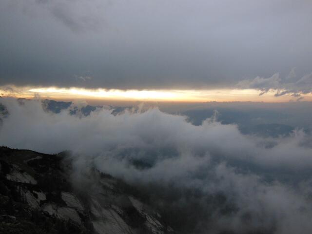 Abendblick vom Watzmannhaus ins Tal