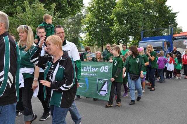Jetzt geht es los! Alles setzt sich in Bewegung!