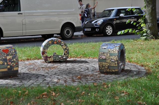 Fritz-Erler-Str. Da hatten wir mal Schwein gehabt. Habt ihr es schon entdeckt?