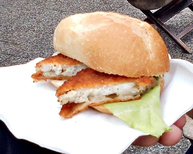 Tatsächlich. Für 99 Cent ein leckeres Fischbrötchen