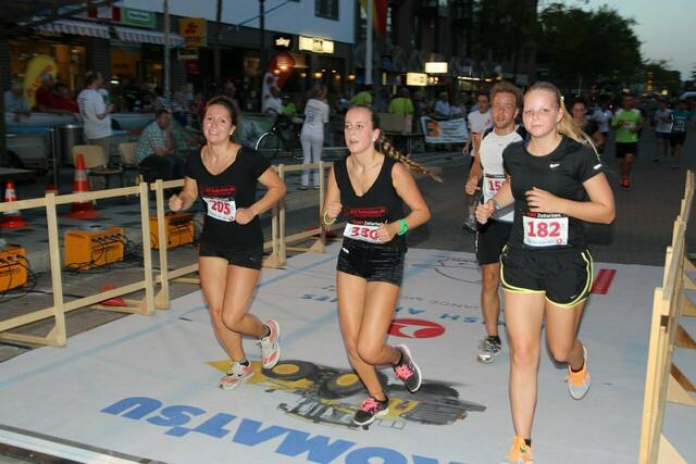 12. Lehrter Abend-City-Lauf 2013 ● Der Anteil von jungen Sportlerinnen und Sportlern ist in Lehrte besonders hoch. | Foto: Hubert Lödding