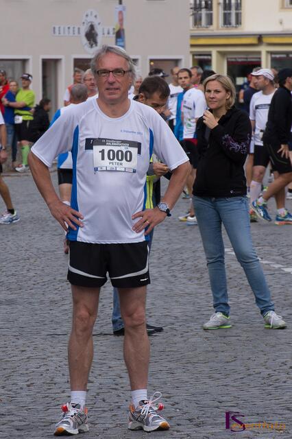 11. Friedberger Halbmarathon 2013 - Friedbergs Bürgermeister Bergmair vor dem Start