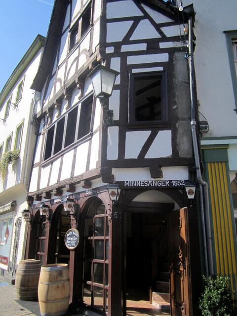 Von 1627 bis 1664 gehörte das Gebäude dem Krämer Paul Kaldenborn, zu dessen Spezialitäten u.a. Heringe gehörten.