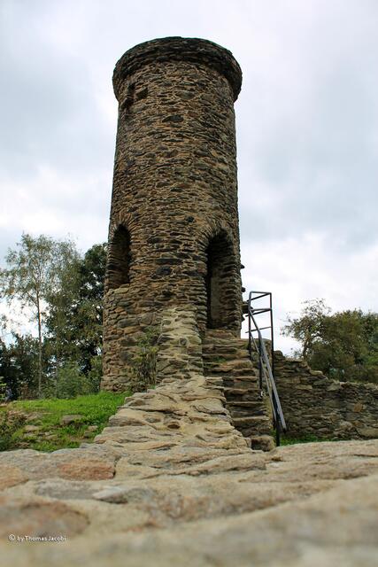 Der Turm der Schreckenbergruine nochmals...