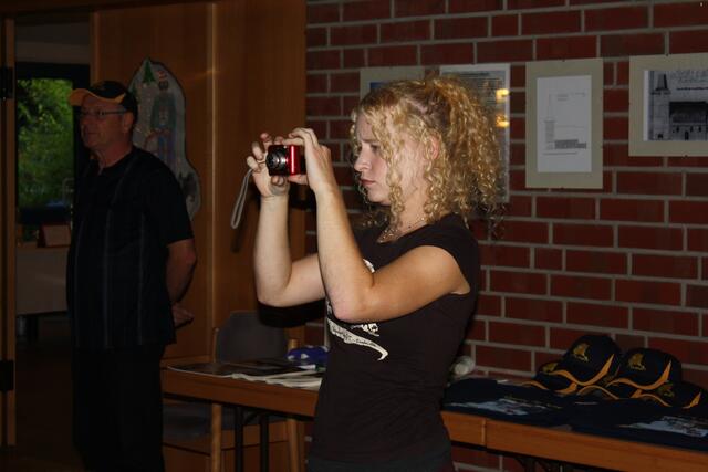 Die Partnerin des Mushers Nicole Faille (Teilnehmerin Yukon Quest 2013)
