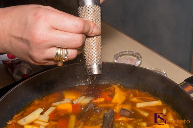 Kürbis-Karotten-Ingwer-Suppe - Mit Muskat oder Macis würzen