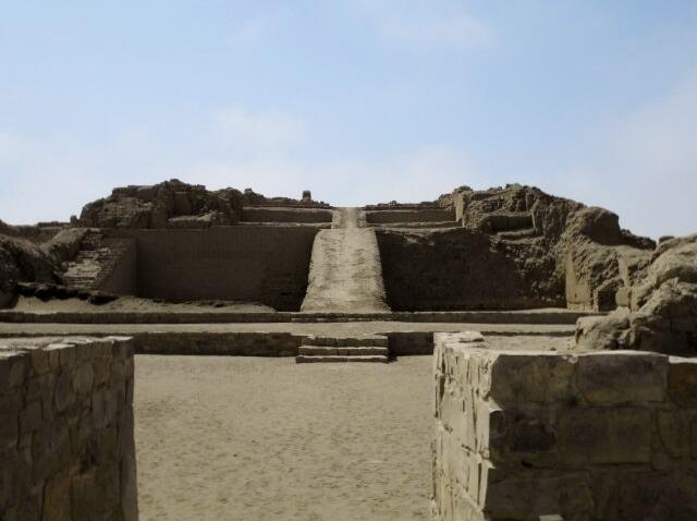 Imposante Reste einer Pyramide