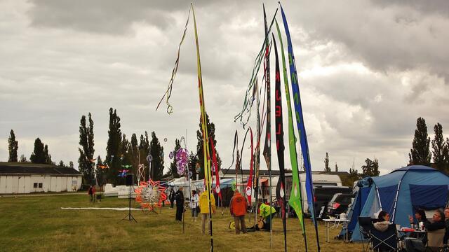 Drachenflugfest auf dem Flugplatz Laucha am 21.9.2013 !