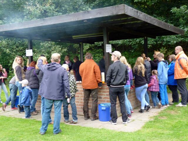 der Abschluß Grillen Sportplatz Esperke...