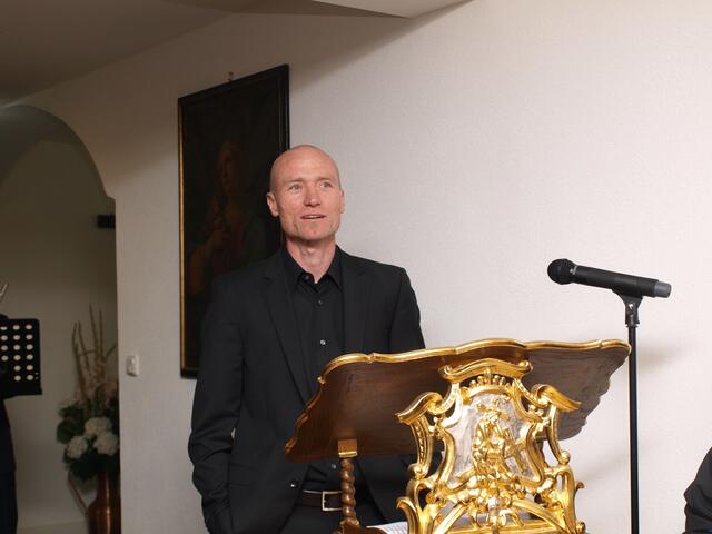 Architekt Frank Kühne dankt den beteiligten Fachplanern und Firmen