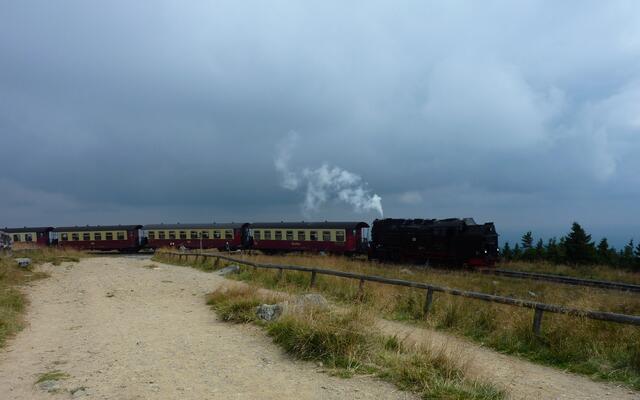 Die Brockenbahn bei ihrer Rückfahrt