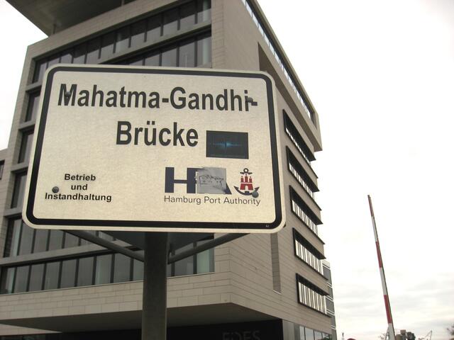 die Schranke ist wieder geöffnet