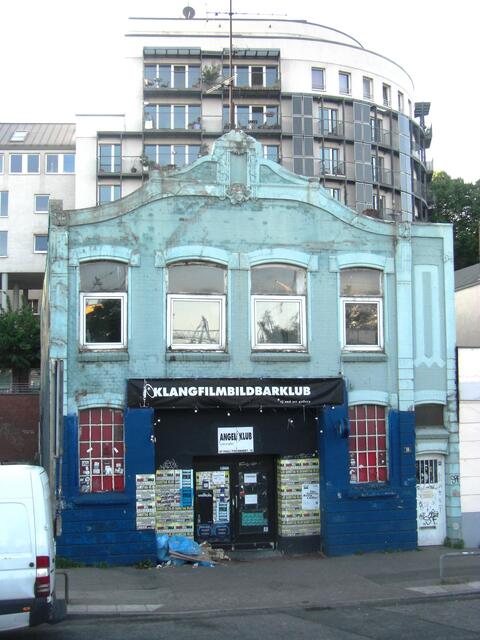 . . . die letzten beim Fischmarkt !