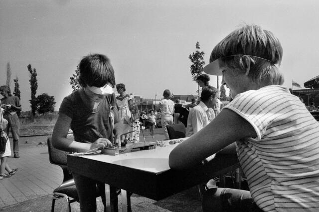 Spaß udn Spiel beim Kinderfest Thurnithi im August 1983.