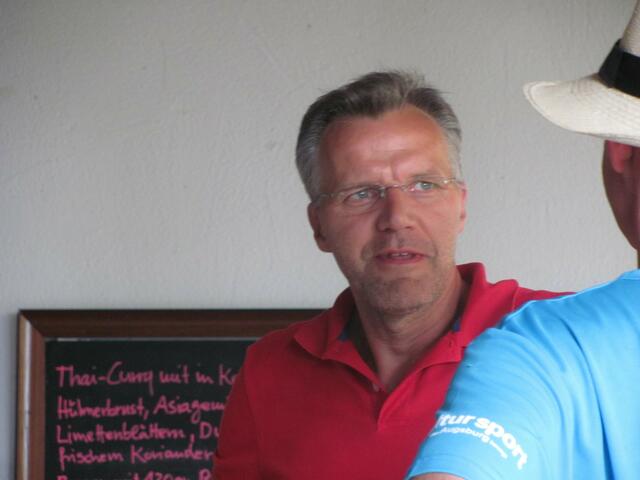 Der Bürgermeister von Seehausen, Markus Hörmann, im Gespräch mit Tomé