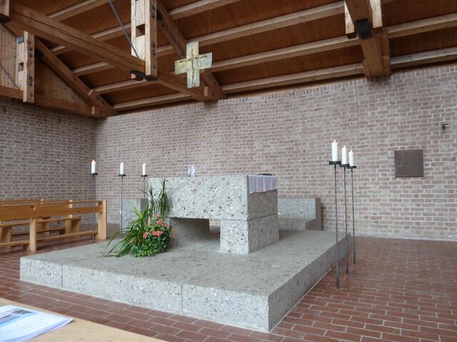 Der schlichte Altar.