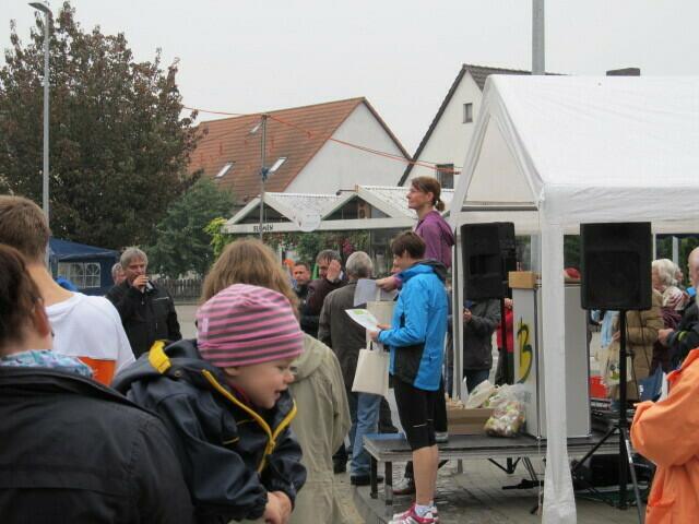 Die Ehrung der Spargel-Lauf Teilnehmer....