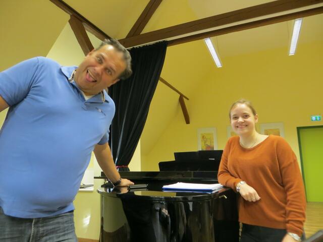 ...unser Gesangsduo.....Lisa und Matze....