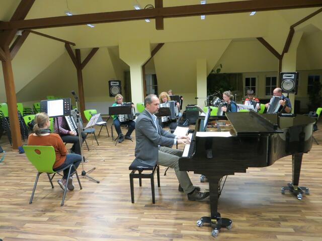 Stimmproben.........im Musikhaus..