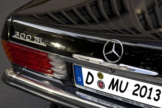 Ein Mercedes 300 SL R107, gebaut von 1985-1989.